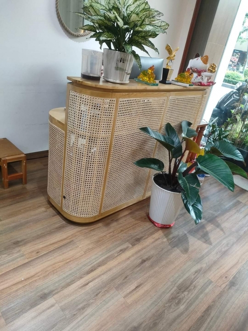 quầy lễ tân thanh lý