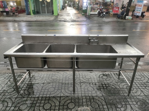 thanh lý bồn rửa inox 3 hộc