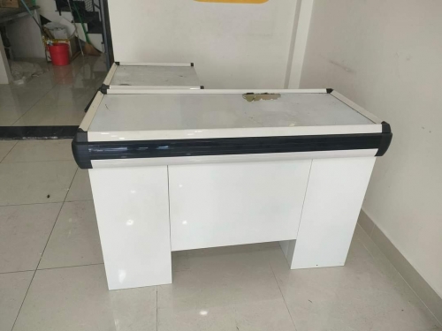 thanh lý quầy bán hàng siêu thị